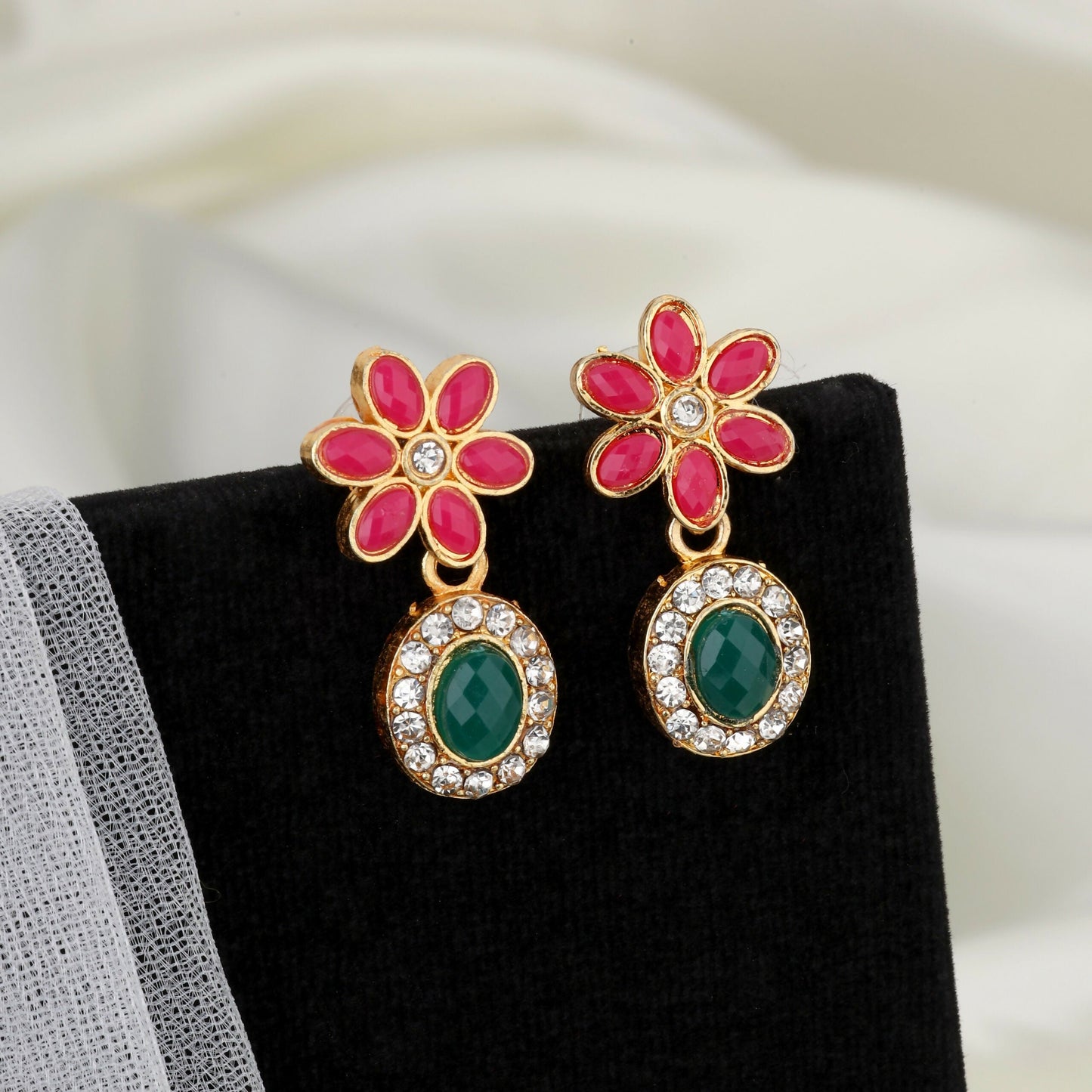Traditional Artificial Gold-Toned Green-Pink Enamel Lotus Choker Set