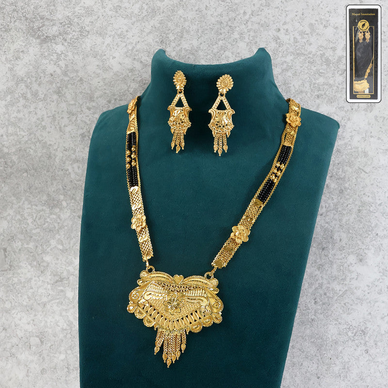 Elegant   Artificial Gold-Plated Mangalsutra Necklace Set with Traditional Intricate Detailing