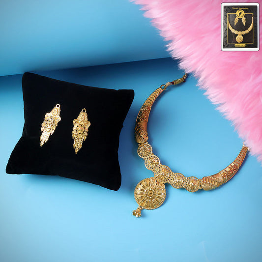 Round Emblem Choker Necklace Set – Stylish Traditional Jewellery for Festive Glam