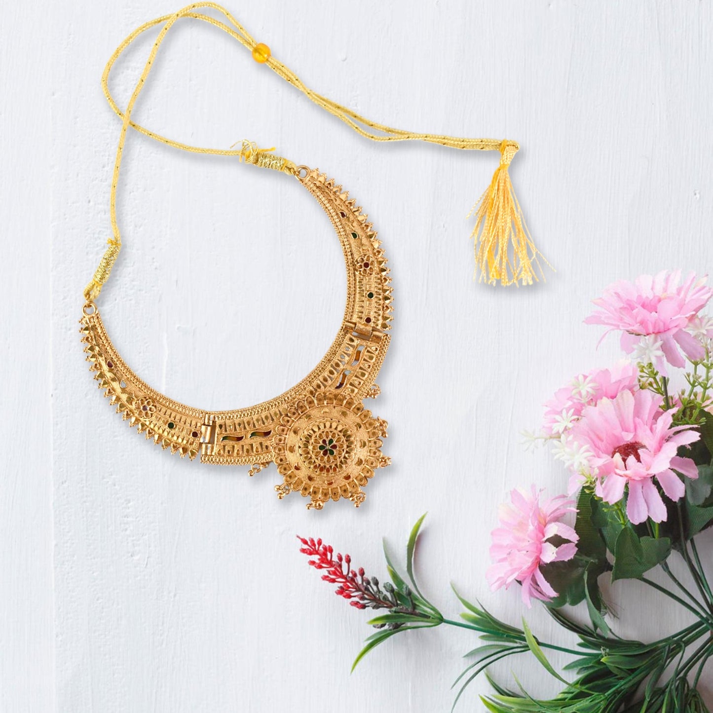 Radiant  Artificial Gold-Plated Necklace Set