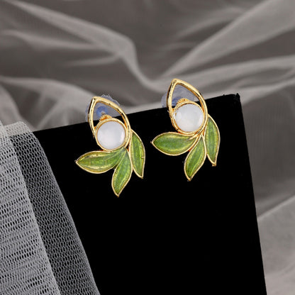 Artificial Gold-Toned American Diamond Floral Drop Set