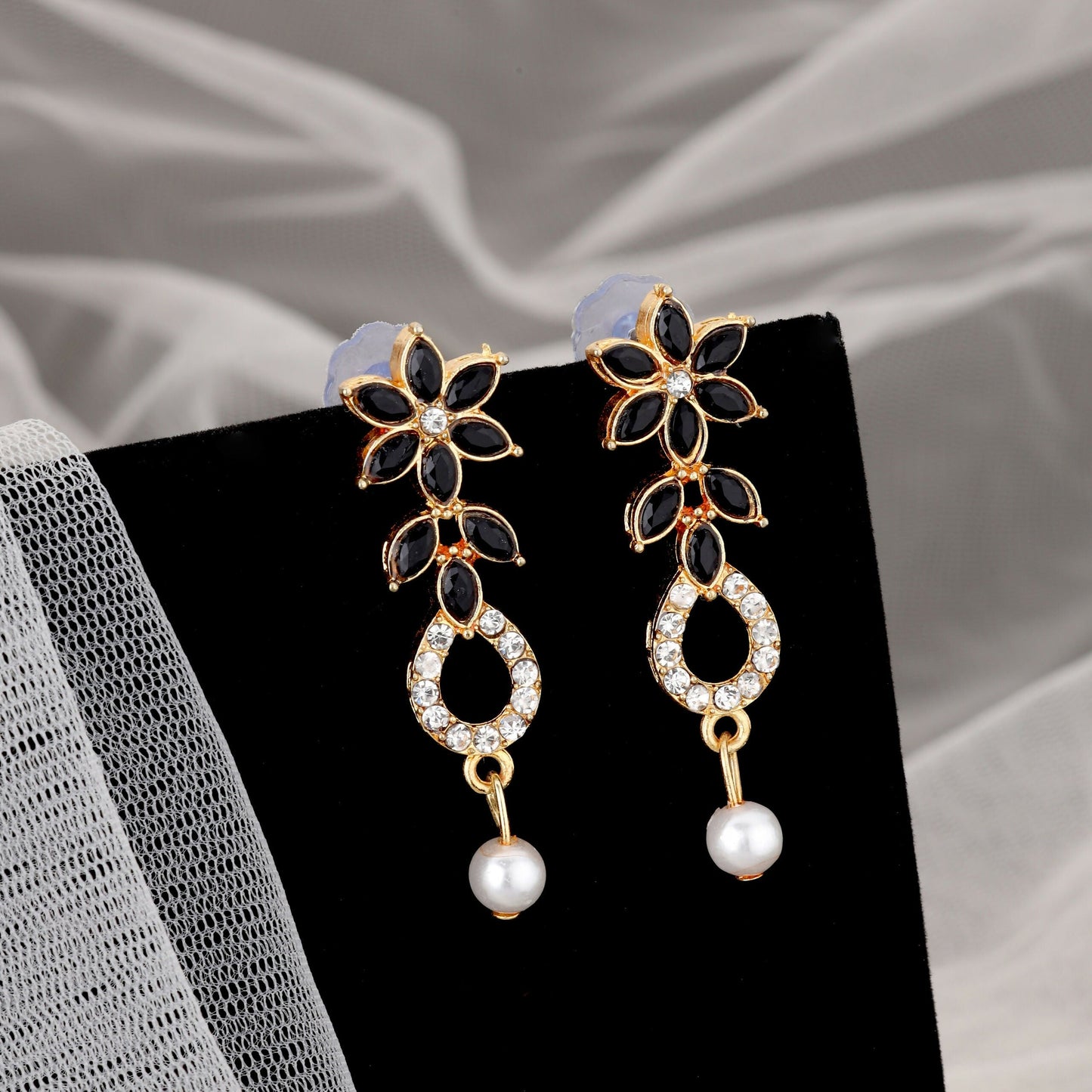 Elegant Black & White Crystal Flower Necklace Set with Pearl Drop