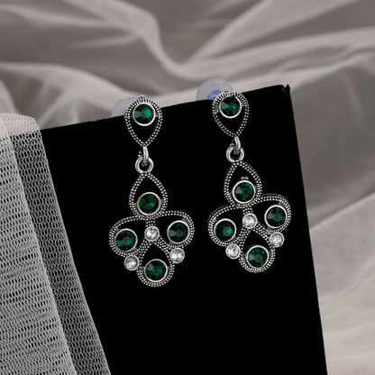 Antique Silver-Toned Choker Set with Emerald Green Stones